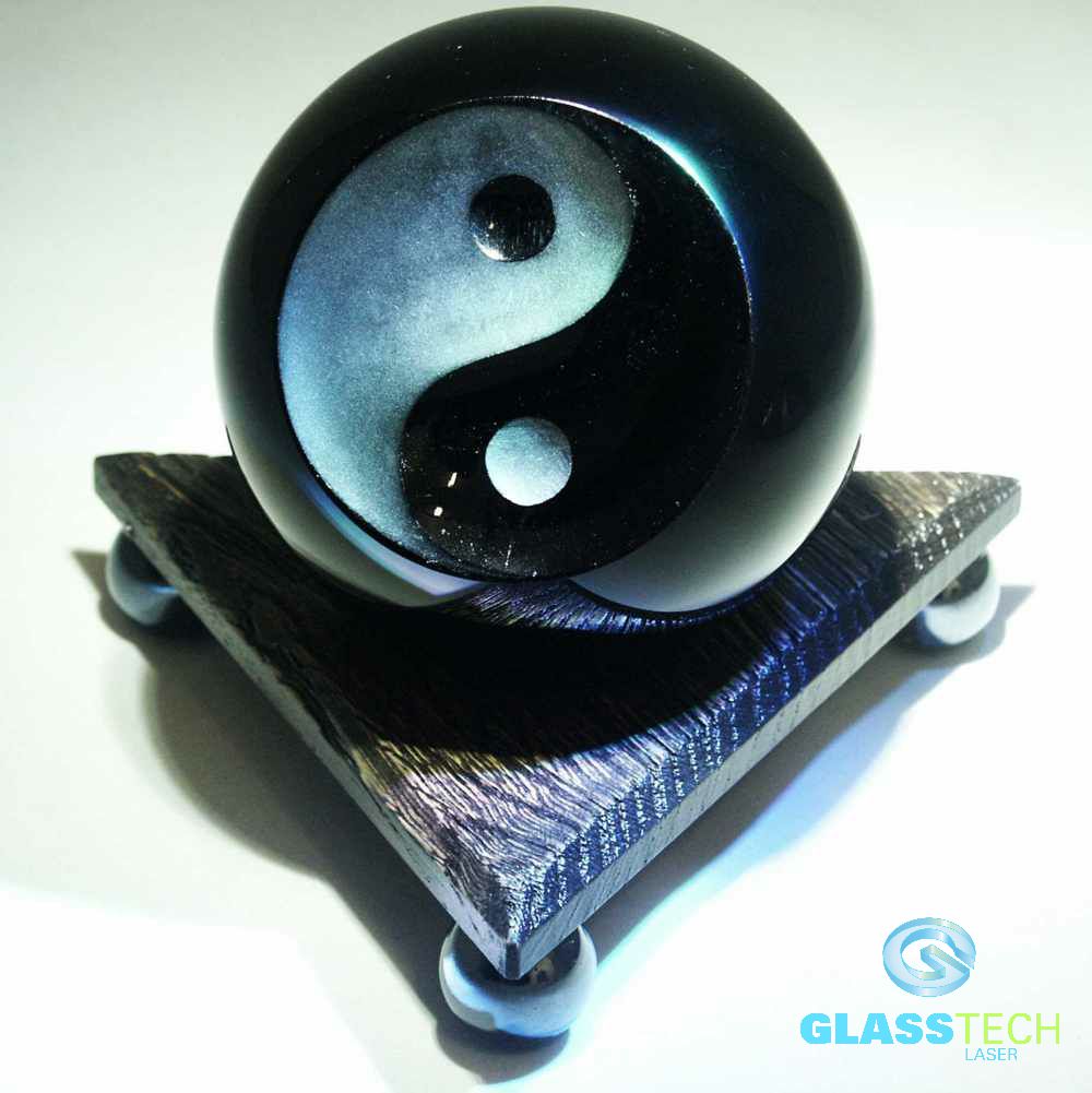 Black ball Jin-Jang,100 mm with triangular stand